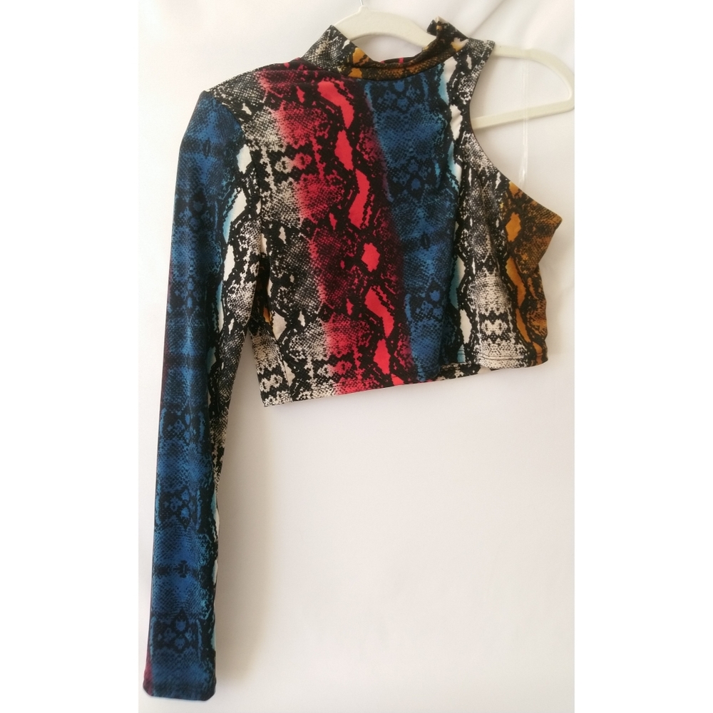 One shoulder snake skin cropped top Size L